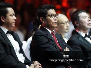 爵士队官方,宣布,米尔斯一年,星空体育官网,星空体育赛事直播,星空体育App下载,星空体育登录,星空体育平台